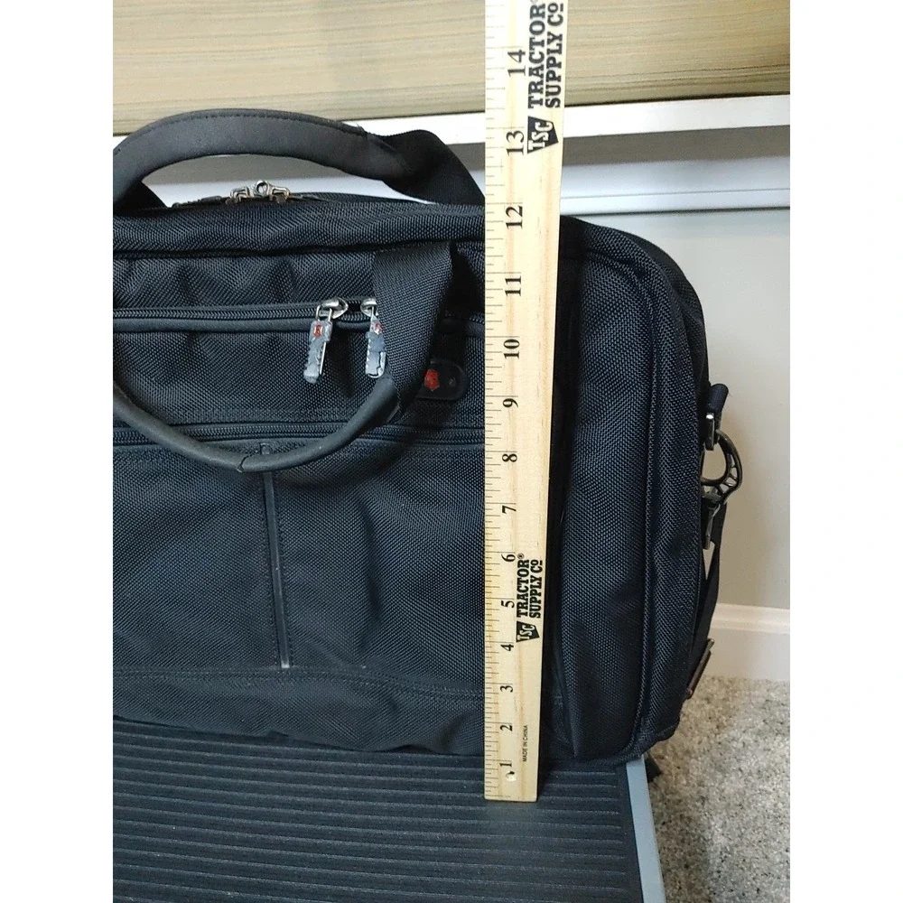 Victorinox Black Expandable Business Laptop Bag Briefcase Zippered Trolly Tactic
